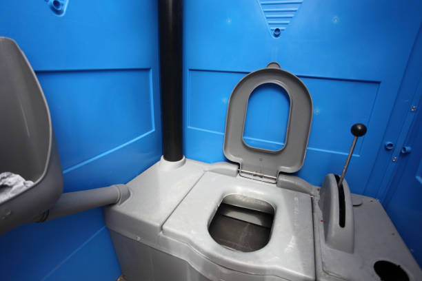 Best Porta potty delivery and setup  in Atwood, IL